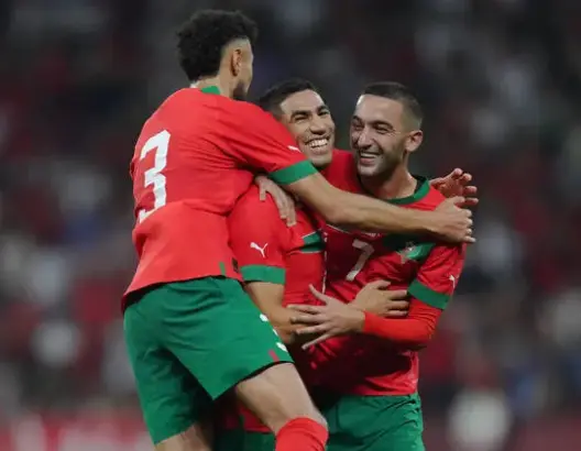 طبيب المنتخب المغربي يكشف جديد الحالة الصحية لحكيمي ومزراوي قبل لقاء بلجيكا