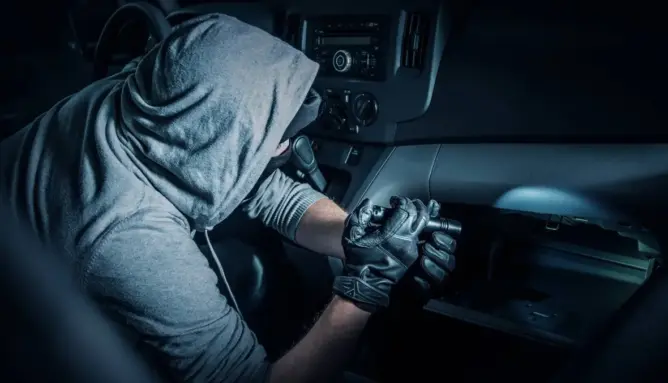 ساكنة أحياء بطنجة تطالب بتكثيف دوريات الأمن بسبب تزايد حالات السرقة