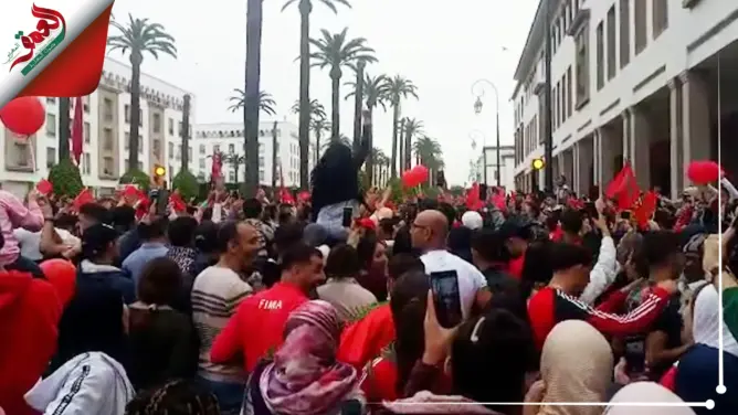 فرحة الانتصار على بلجيكا تخرج المئات للاحتفال بالرباط (فيديو)