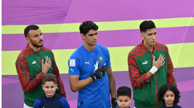 كشف الحارس الدولي المغربي ياسين بونو، أنه لم يشاهد بداية مقابلة المنتخب الوطني المغربي ضد المنتخب