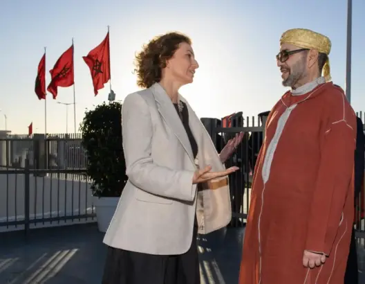 الملك يشيد بجهود أزولاي في الحفاظ على التراث الثقافي للأمم