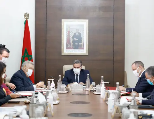 أخنوش يترأس توقيع اتفاقية تزود الصناعيين بالكهرباء من الطاقة المتجددة