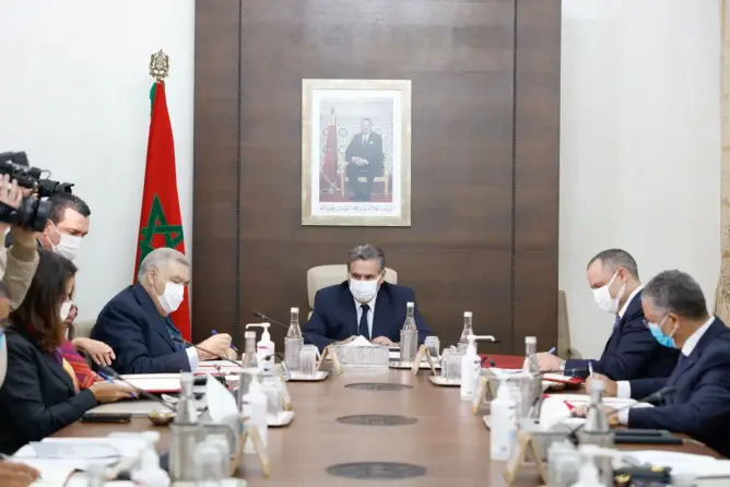 أخنوش يترأس توقيع اتفاقية تزود الصناعيين بالكهرباء من الطاقة المتجددة
