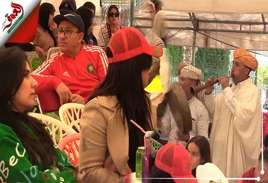 على إيقاع الركادة.. أجواء احتفالية مميزة بوجدة قبيل مباراة الأسود الحاسمة أمام كندا