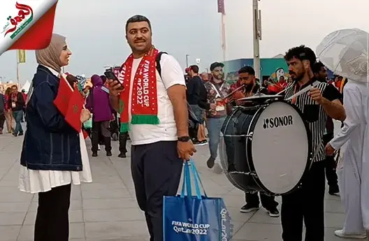 أجواء احتفالية وحماسية مع بداية توافد الجماهير على الملعب قبيل لقاء المغرب والبرتغال