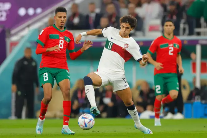 برشلونة مهتم بالتعاقد مع عز الدين أوناحي بعد أدائه المميز بالمونديال