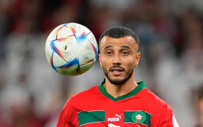 رومان سايس يقترب من إنقاذ موسمه بالالتحاق بالدوري السعودي