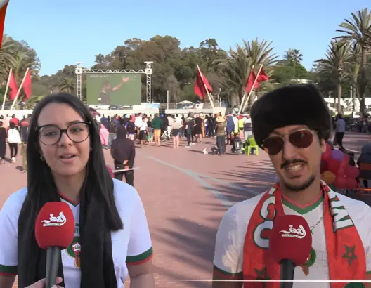 الجماهير السوسية تعبر عن افتخارها بما حققه الأسود