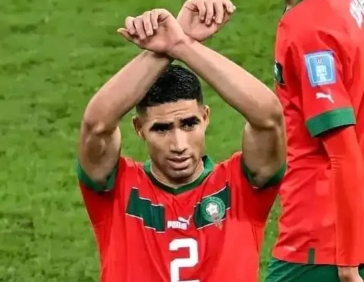 الادعاء الفرنسي يوجه رسميا تهمة الاغتصاب لأشرف حكيمي
