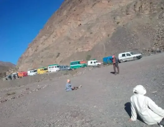  مقطع طرقي يخرج مواطنين للإحتجاج بورزازات