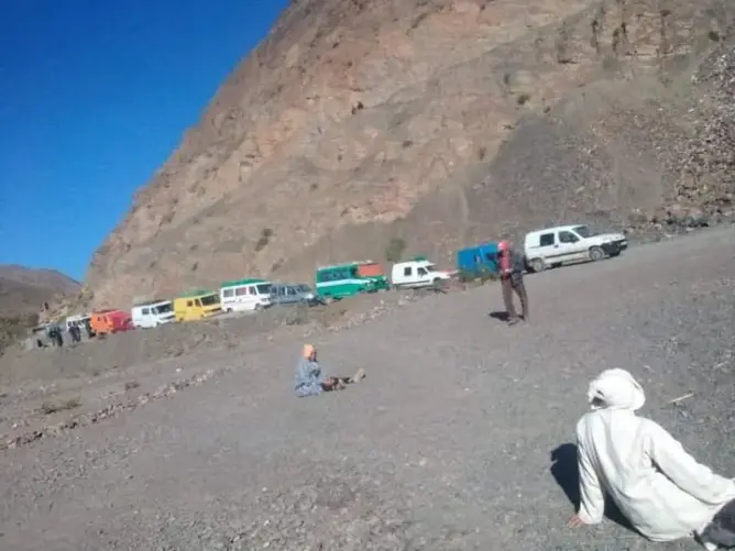  مقطع طرقي يخرج مواطنين للإحتجاج بورزازات