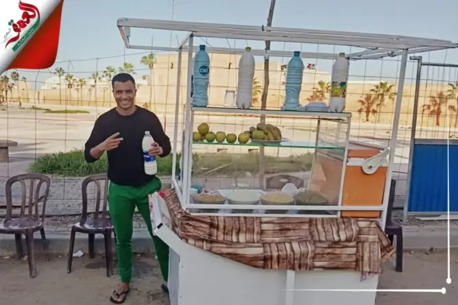 بداية الكفاح.. أشرف شاب يختار بيع الرايب رغم تفوقه في الدراسة (فيديو)
