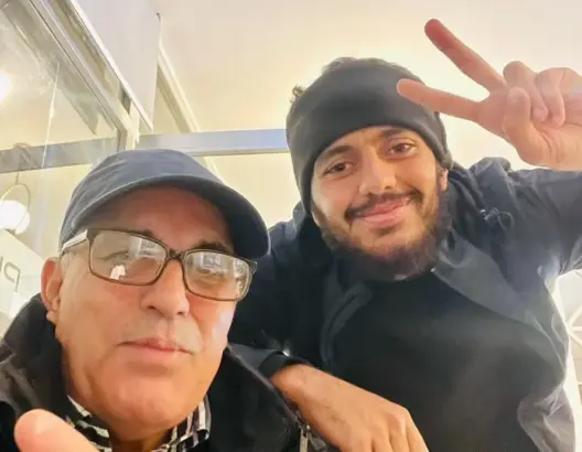 من بوردو إلى طنجة.. شاب يسافر مشياً على الأقدام لدعم أيتام بني ملال 