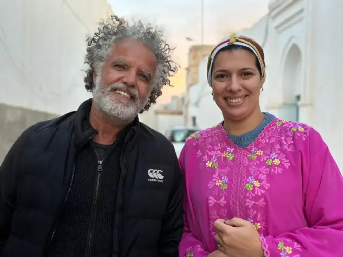 “حكاية ميم” يسافر بـ”لمكيمل” إلى طفولة المخرج حكيم بلعباس