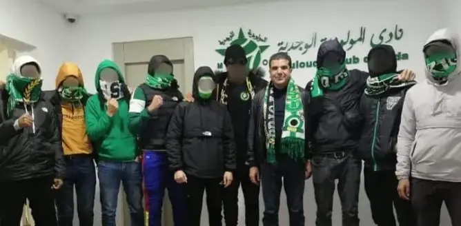 اتفاق بين إدارة مولودية وجدة وجماهيرها يُنهي غياب المشجعين عن المدرجات
