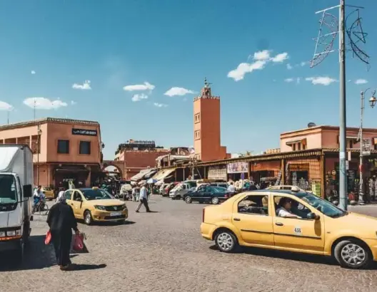 هل يؤثر ريع المأذونيات على انتشار الاحتيال على الأجانب وتفضيلهم على الزبون المغربي؟