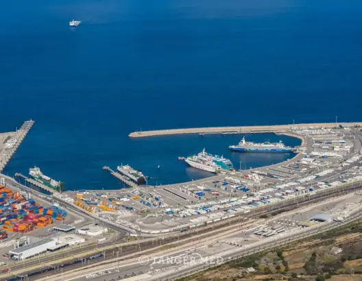 بـ107 ملايين طن.. ميناء طنجة يواصل ريادته بحوض المتوسط وإفريقيا