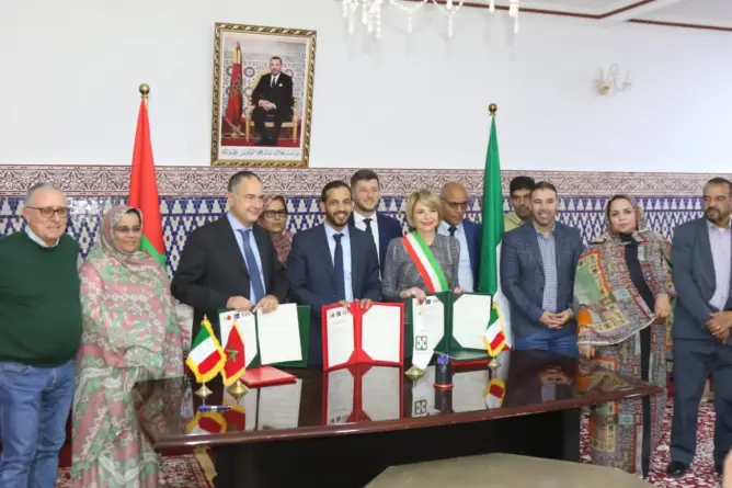 بعد توقيع اتفاقية توأمة .. وفد إيطالي يزور الداخلة لتعزيز التعاون