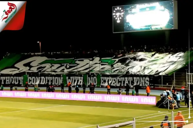 “تيفو” جماهير الدفاع الحسني الجديدي بملعب العبدي