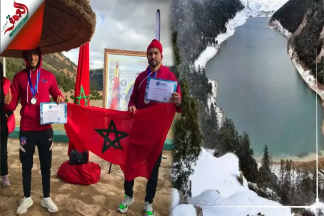 سباحان يحكيان تجربة السباحة في بحيرة أكلمام أزكزا الباردة