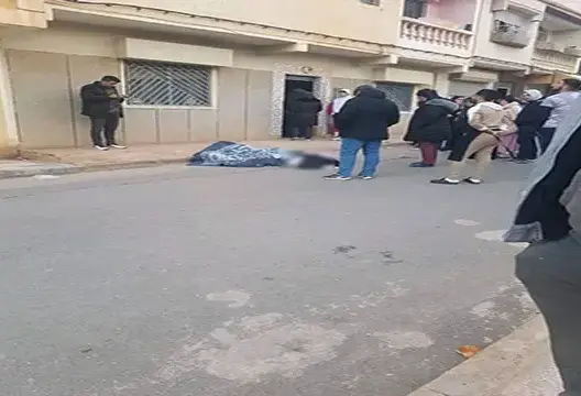 سقطت فتاتان في مقتبل العمر ، مساء يومه السبت، من الطابق الأول من منزلهما بحي القدس بمدينة وجدة، إثر محاولتهما الهروب من انفجار محتمل لسخان
