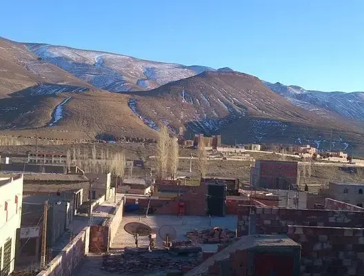 إملشيل ترزح تحت وطأة الجفاف ..ودعوات لـ “بناء السدود” و”توزيع الأعلاف”