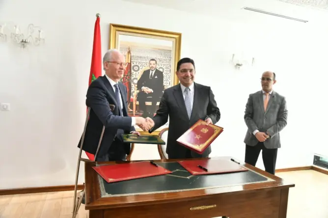 بوريطة ورئيس “هيئة محاربة الرشوة” يوقعان مذكرة تفاهم بالرباط