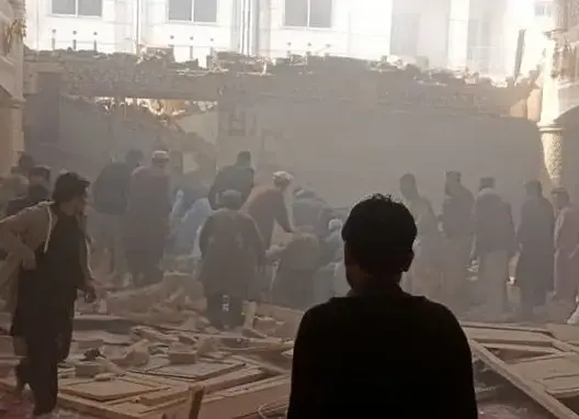 انفجار مسجد في باكستان