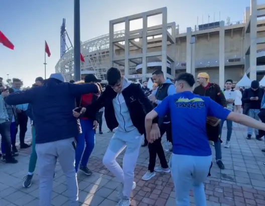 احتفالات الجماهير قبيل حفل افتتاح الموندياليتو