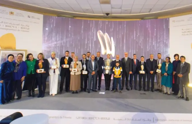 أساتذة جهة العيون يتصدرون جائزة “أستاذ السنة” والوزارة تحتفي بالمبدعين