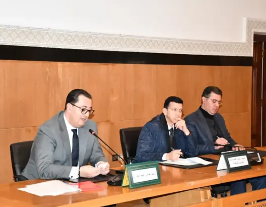 عمالة تطوان تجمع مسؤولي المدينة والفاعلين الاقتصاديين لمواجهة غلاء الأسعار