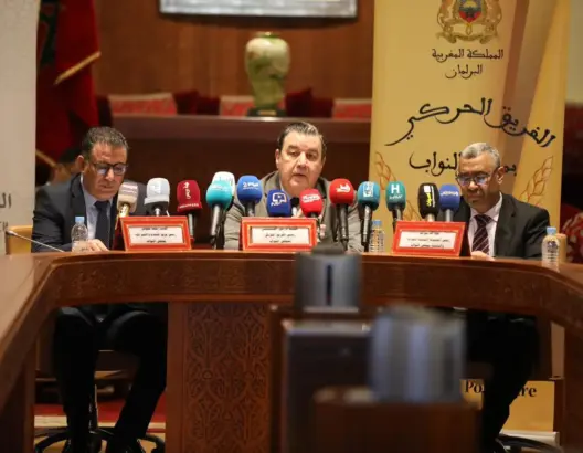 المعارضة تشكو “تجاهل” الحكومة وتنتقد إجراءات وقف الغلاء وتُلمح باللجوء للقصر