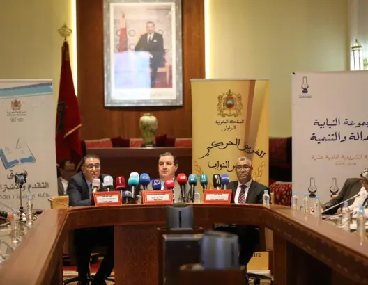 المعارضة تكشف كواليس مقترح “مجلس الصحافة” وانسحاب الفريق الاشتراكي من التنسيق