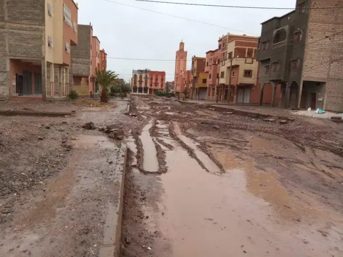 الأمطار تغرق شوارع ورزازات وتعري هشاشة البنية التحتية