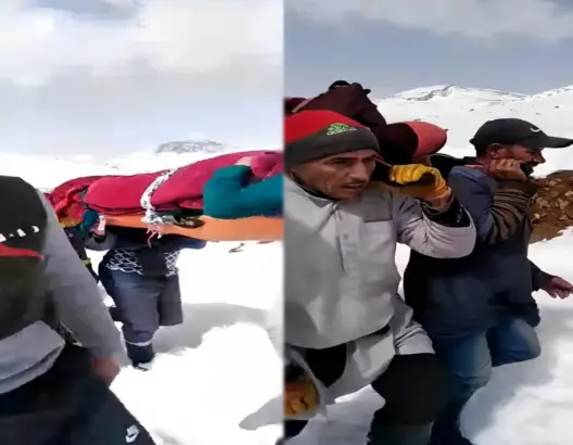 حملوها على الأكتاف.. إنقاذ حامل من موت محقق بـ“خزامة” ضواحي ورزازات