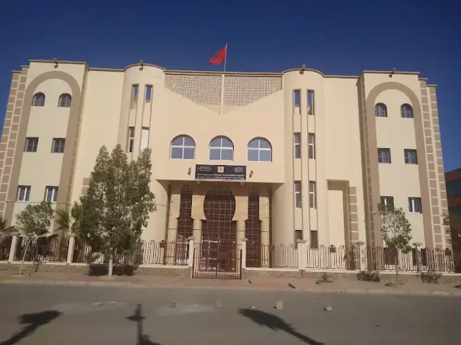 مؤسسات جهة العيون تستعد لاستقبال أزيد من 100 ألف تلميذ