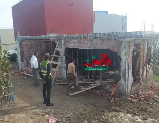 سلطات طنجة تهدم مباني عشوائية بحي الهرارش