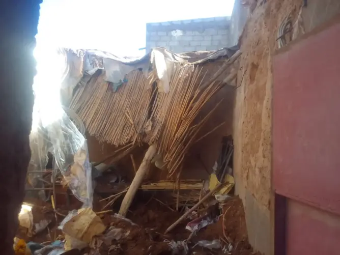 مصرع طفل وإصابة ثلاثة آخرين في انهيار منزل طيني نواحي زاكورة