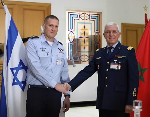 قائد القوات الجوية الإسرائيلية يشيد بـ"احترافية وتقدم" سلاح الجو المغربي