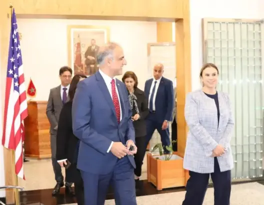 الشرطة العلمية تستقبل وفدا أمريكيا وتطلعه على خبراتها