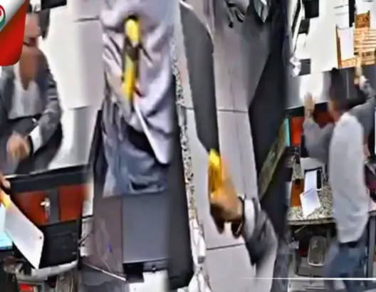 لحظات مرعبة لهجوم شخص بآلة حادة على محل تجاري بالجديدة