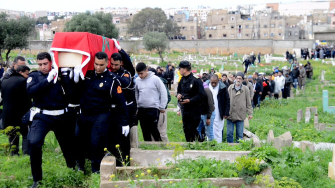 جنازة شرطي ضحية القتل بحد السوالم
