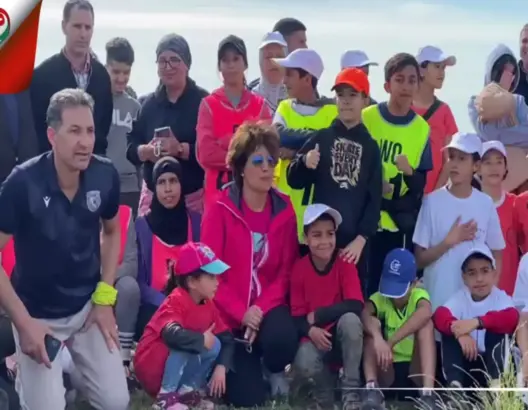 بحضور نزهة بدوان .. أبطال يجولون أزمور لإحياء الروح الرياضية