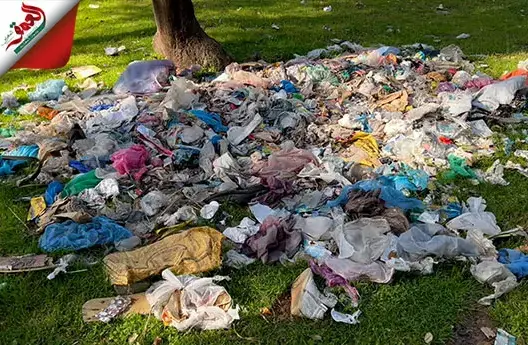 بسبب غياب حاويات الأزبال و”قلة التربية”.. غابة معمورة تلبس النفايات والأوساخ بدل الربيع(فيديو)