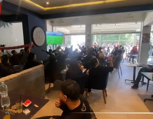 جماهير الجيش تبدع بأهازيجها