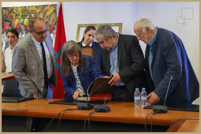 بعد المفكر الجزائري أركون.. أرملة الكاتب الفرنسي “كايار” تهدي خزانته للمغرب