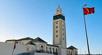 يتسع لـ 500 مصل .. المسجد الكبير بالكركرات يفتح أبوابه وهذه دلالات تشييده