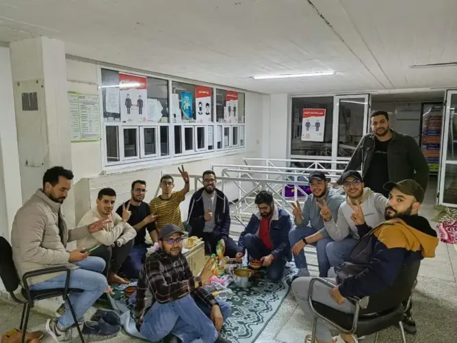 مهنيو الصحة يواصلون اعتصامهم بالرشيدية لليوم السادس