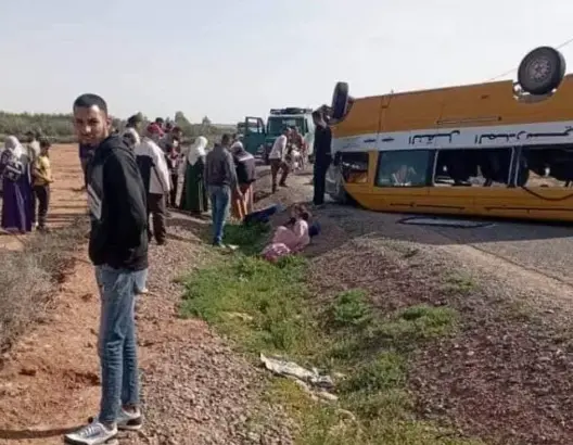 تجاوزت طاقتها الاستيعابية.. إصابات إثر انقلاب حافلة نقل مدرسي تابع لمؤسسة خاصة بالسراغنة
