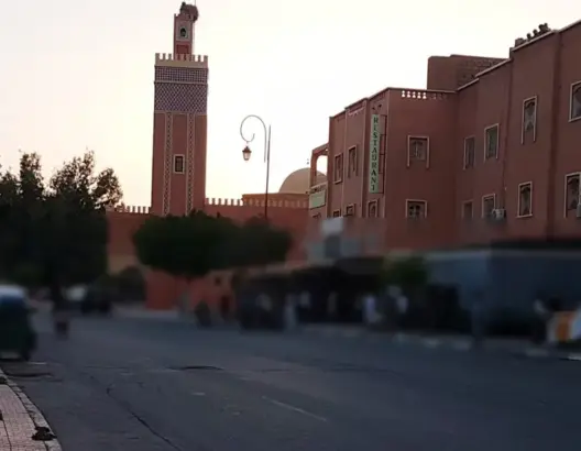 سكان حي سكني بورزازات يطالبون السلطات بالتصدي لـ”تجمعات مشبوهة”